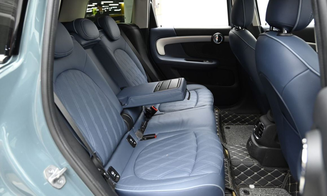 Mini Countryman ALL4 Classic Launch Pack, 2023