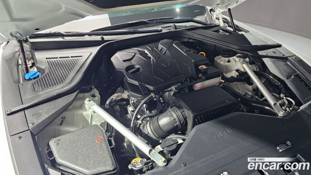 Genesis G80 Gasoline 2.5 Turbo AWD, 2024