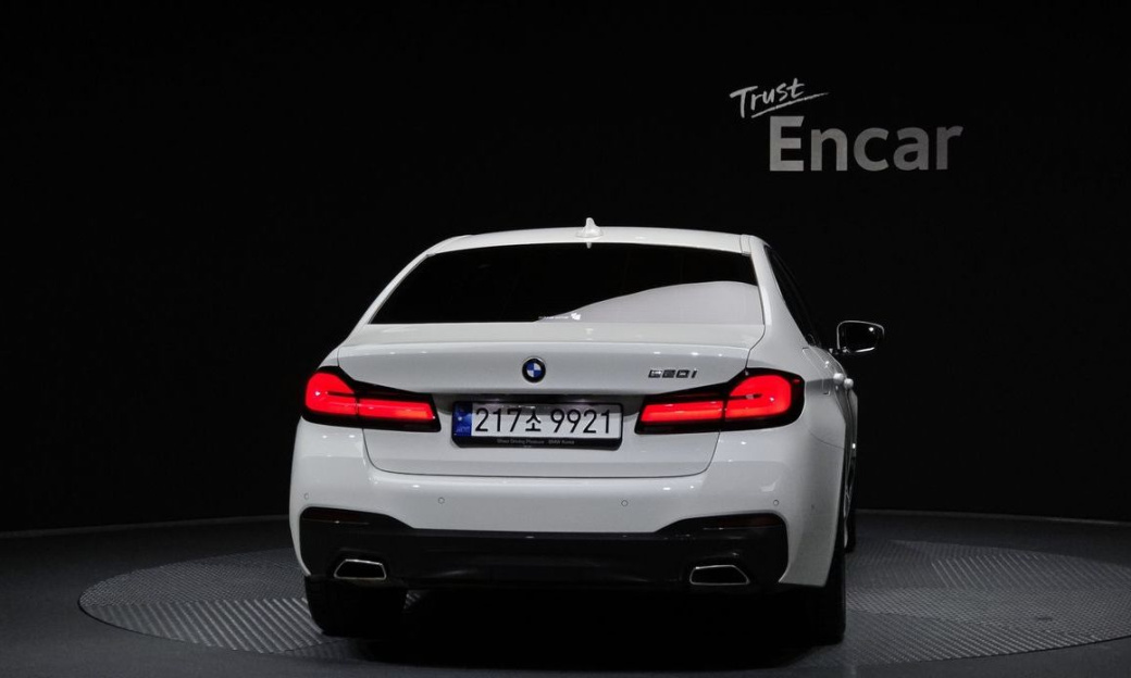 BMW 5-Series 520i M Sport, 2023