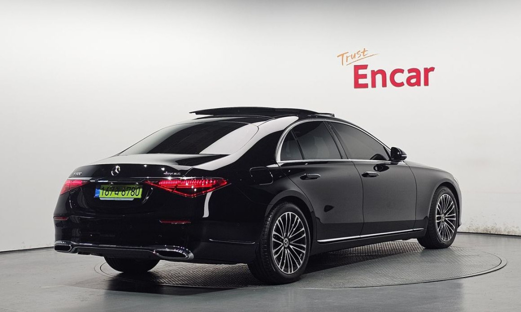 Mercedes-Benz S-Class S350 d 4MATIC, 2025