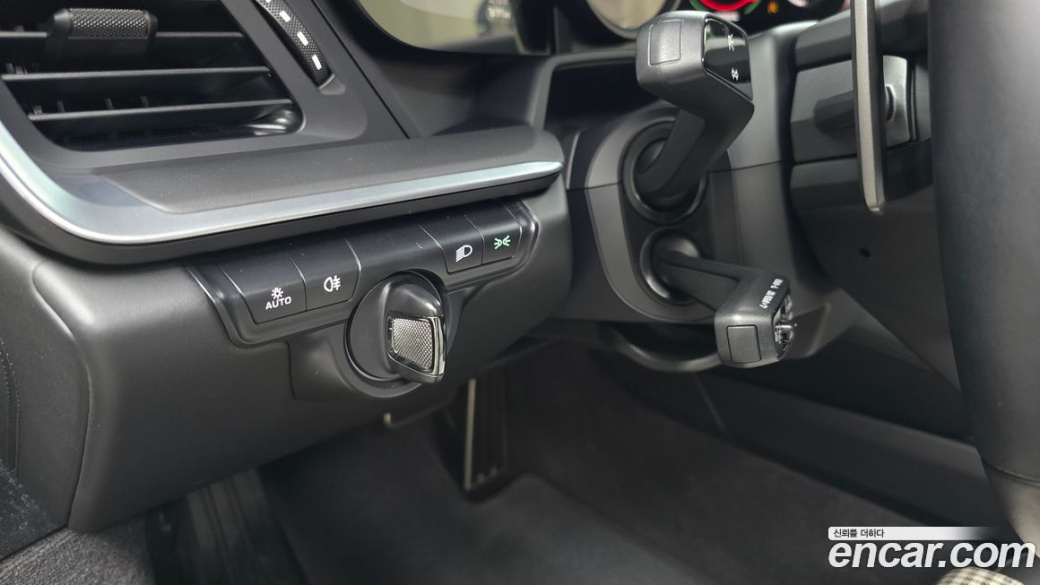 Porsche 911 Carrera 4S, 2024
