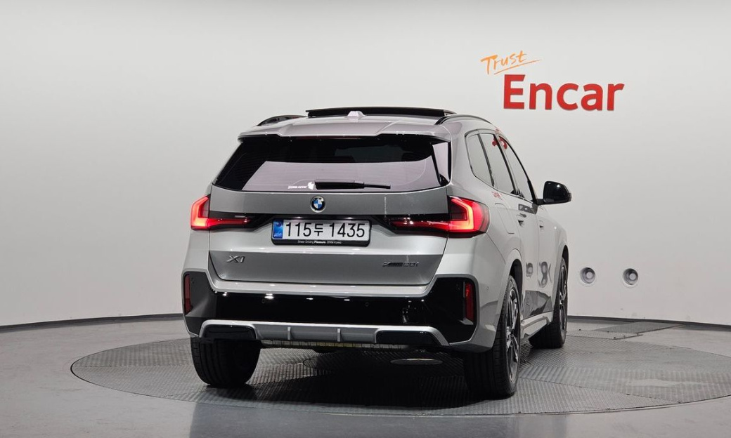 BMW X1 xDrive 20i M Sport, 2025