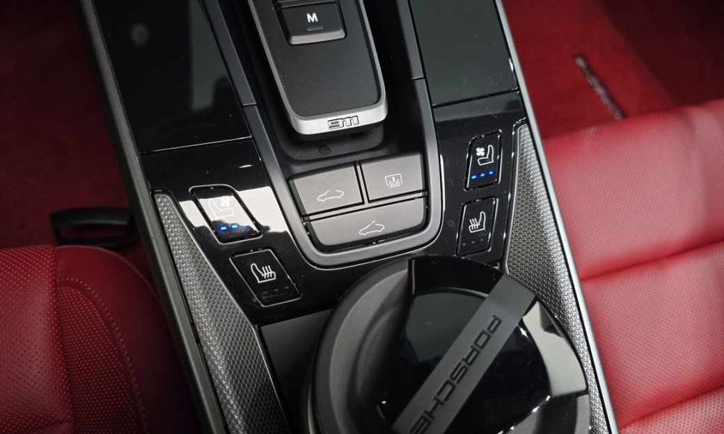 Porsche 911 Carrera, 2024