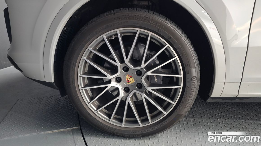 Porsche Cayenne 3.0 COUPE PLATINUM EDITION, 2023