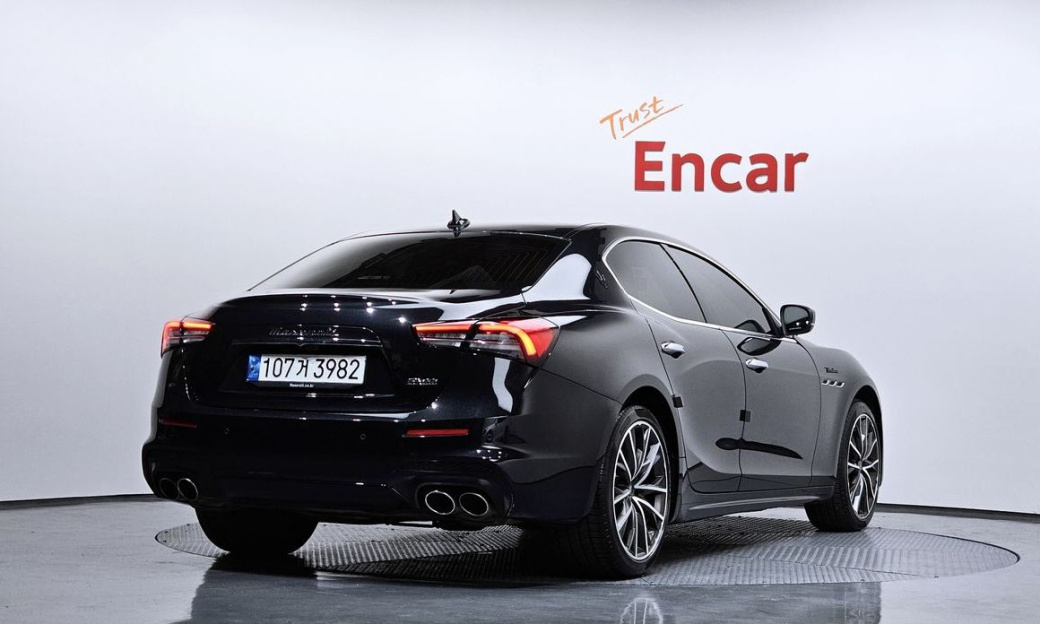 Maserati Ghibli 3.0 Modena, 2022