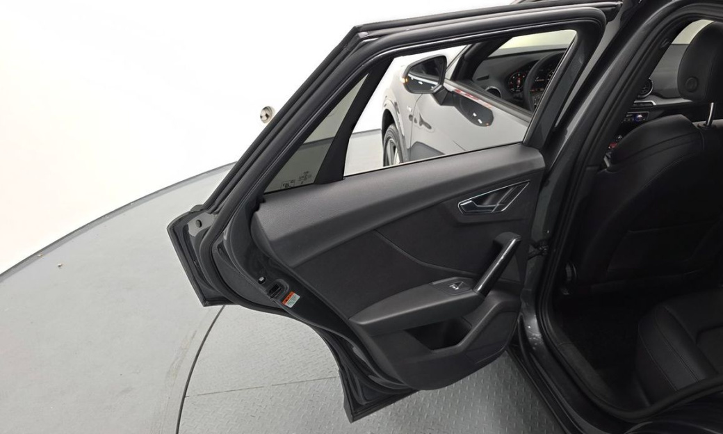 Audi Q2 35 TDI Premium, 2023