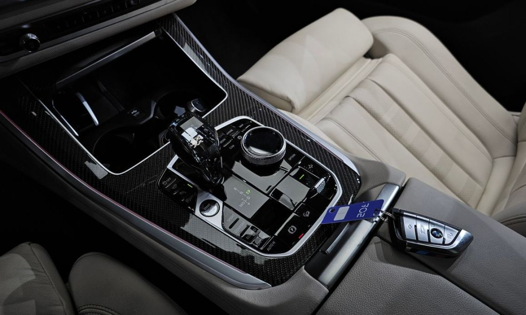 BMW X5 M50i, 2022