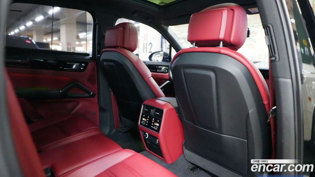 Porsche Cayenne 3.0 PLATINUM EDITION, 2023