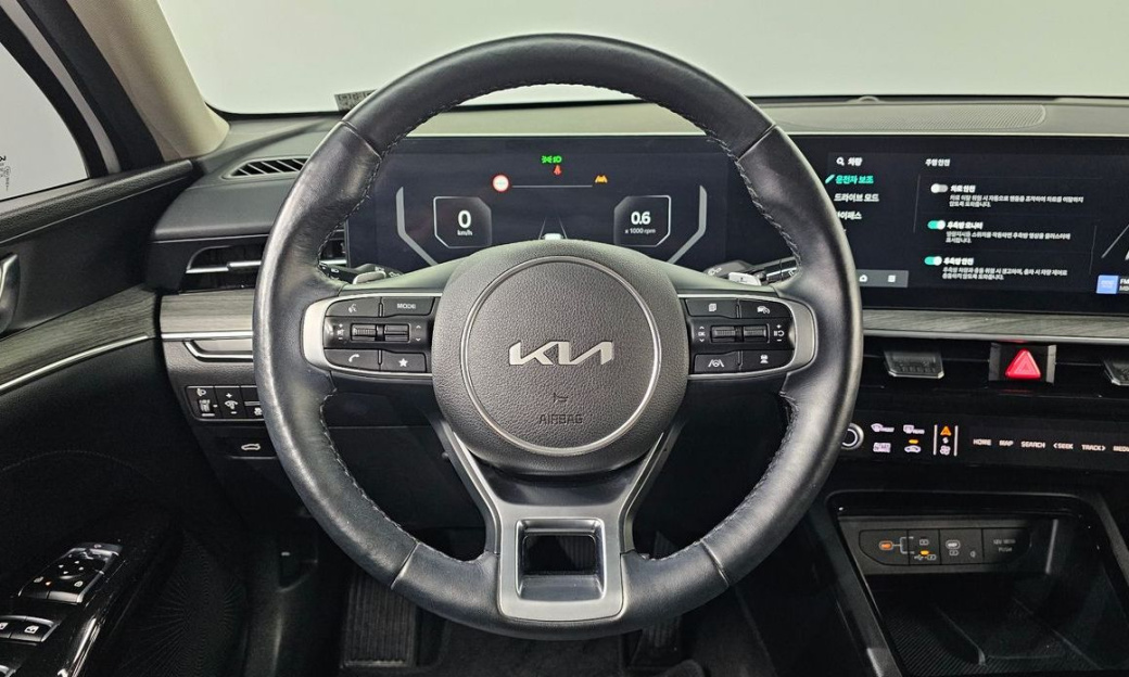 Kia K5 2.0, 2024