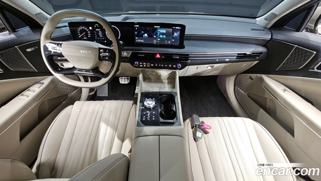 Kia K8 2.5 Gasoline 2WD, 2025