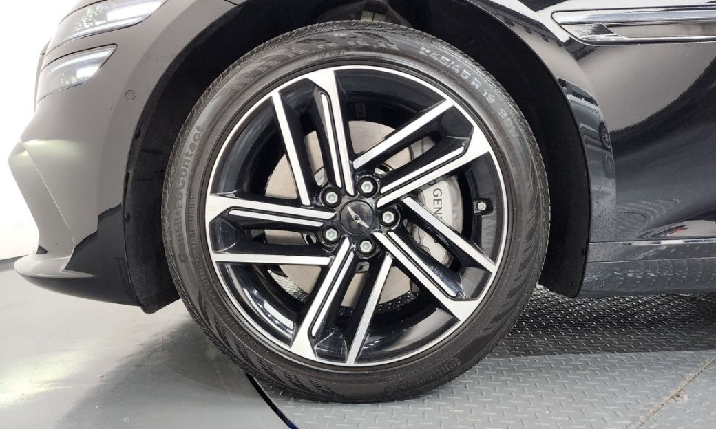Genesis G80 Gasoline 2.5 Turbo AWD, 2025