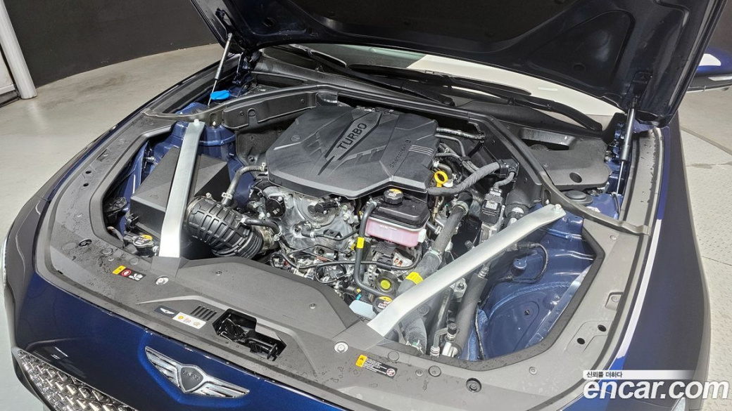 Genesis G70 Gasoline 2.5T 4WD, 2025