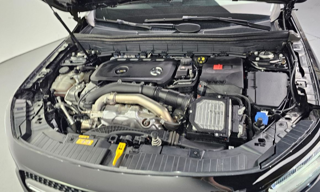 Mercedes-Benz GLB-Class GLB250 4MATIC, 2025