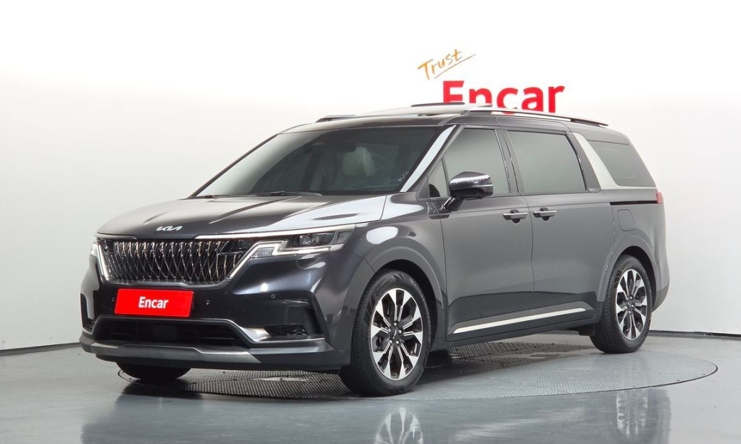 Kia Carnival 7-Seater Signature, 2023