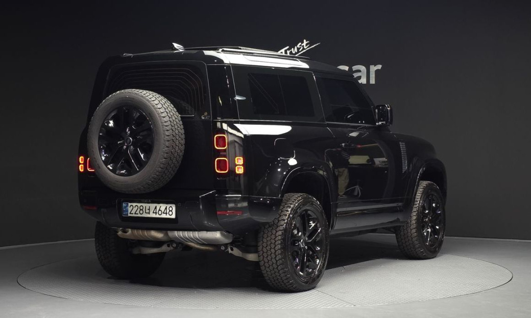 Land Rover Defender 90 D250 XS Edition, 2024
