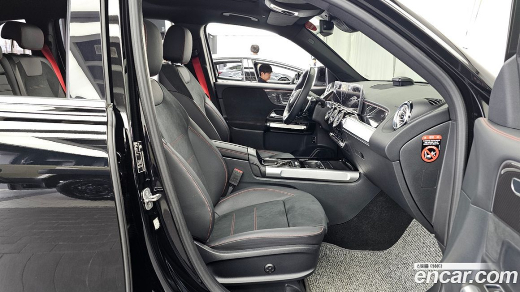 Mercedes-Benz GLB-Class AMG GLB35 4MATIC, 2024