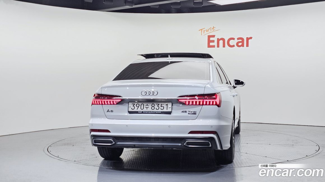 Audi A6 45 TFSI Quattro Premium, 2022