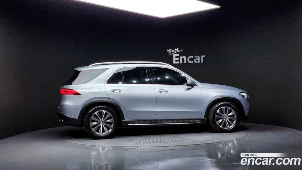 Mercedes-Benz GLE-Class GLE300d 4MATIC, 2022