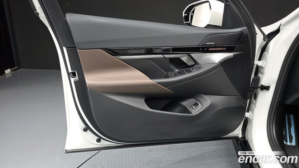 BMW 5-Series 520i M Sport, 2024