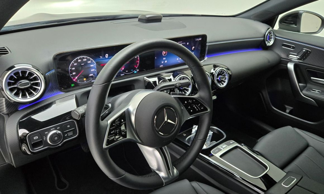 Mercedes-Benz A-Class A220 Hatchback, 2024