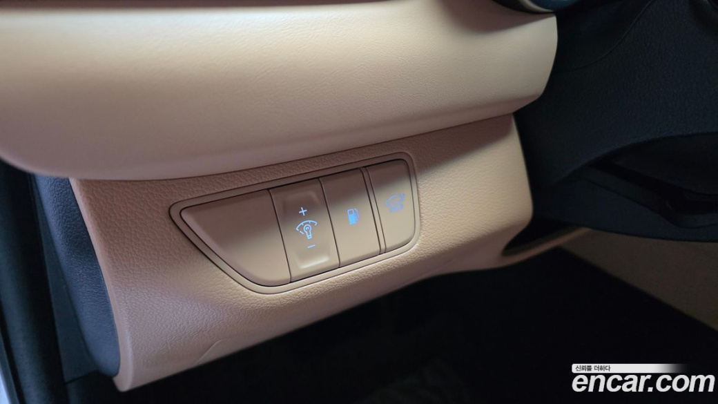 Genesis G70 Gasoline 2.5T 2WD, 2025