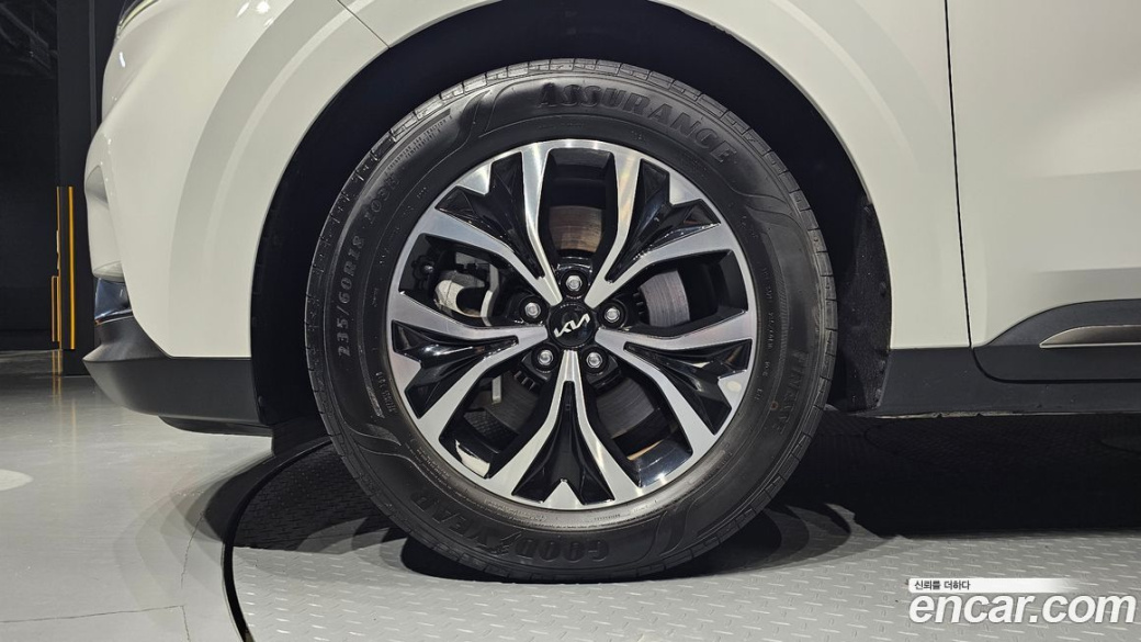 Kia Carnival 9-Seater Noblesse, 2023