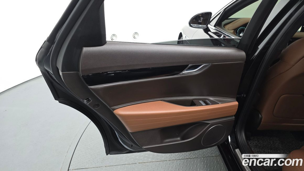 Genesis G80 Gasoline 2.5 Turbo AWD, 2024