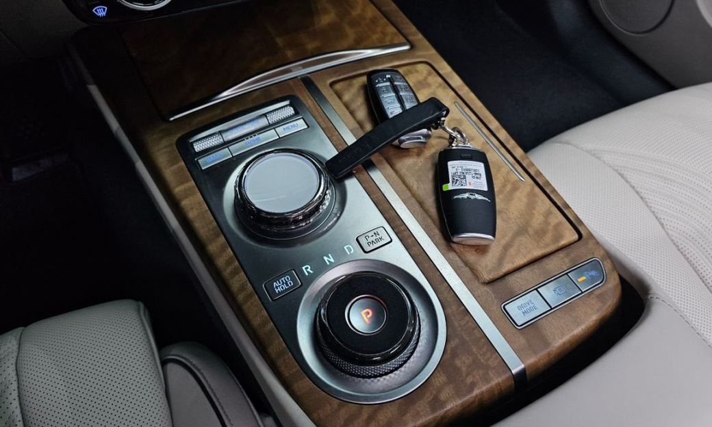 Genesis G80 Gasoline 2.5 Turbo AWD, 2024