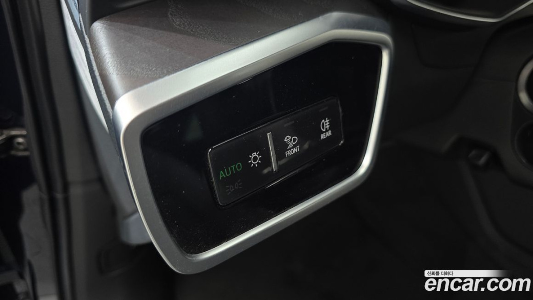 Audi A6 45 TFSI Quattro Premium, 2022