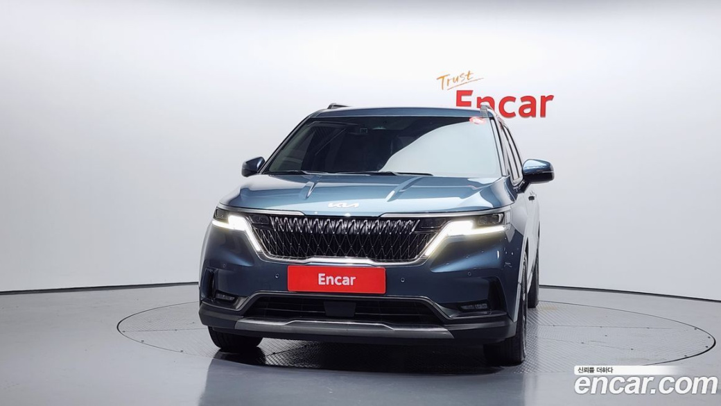 Kia Carnival 7-Seater Signature, 2023