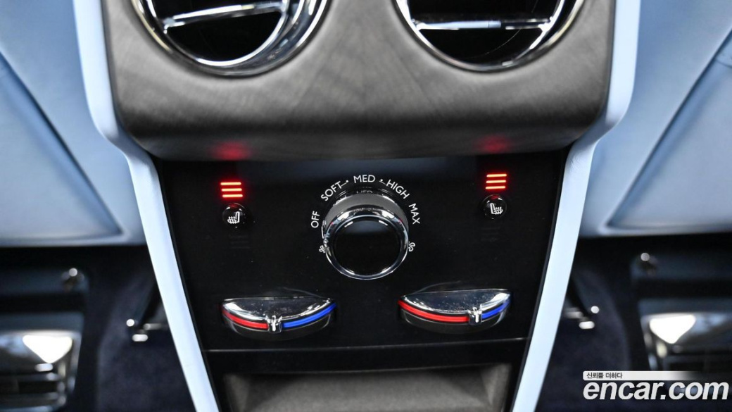 Rolls-Royce Cullinan 6.7 V12, 2025
