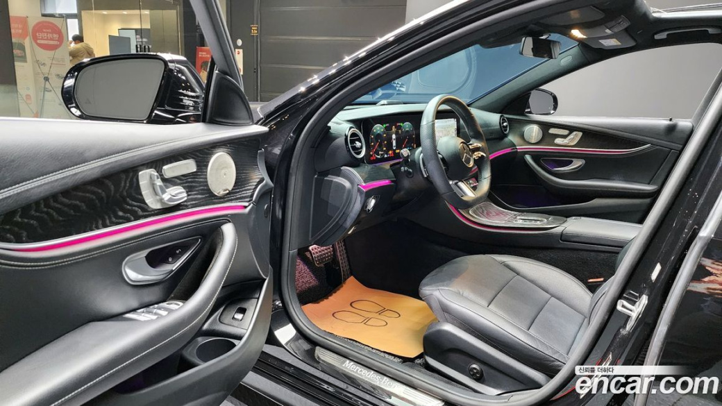 Mercedes-Benz E-Class E220d 4MATIC AMG Line, 2022