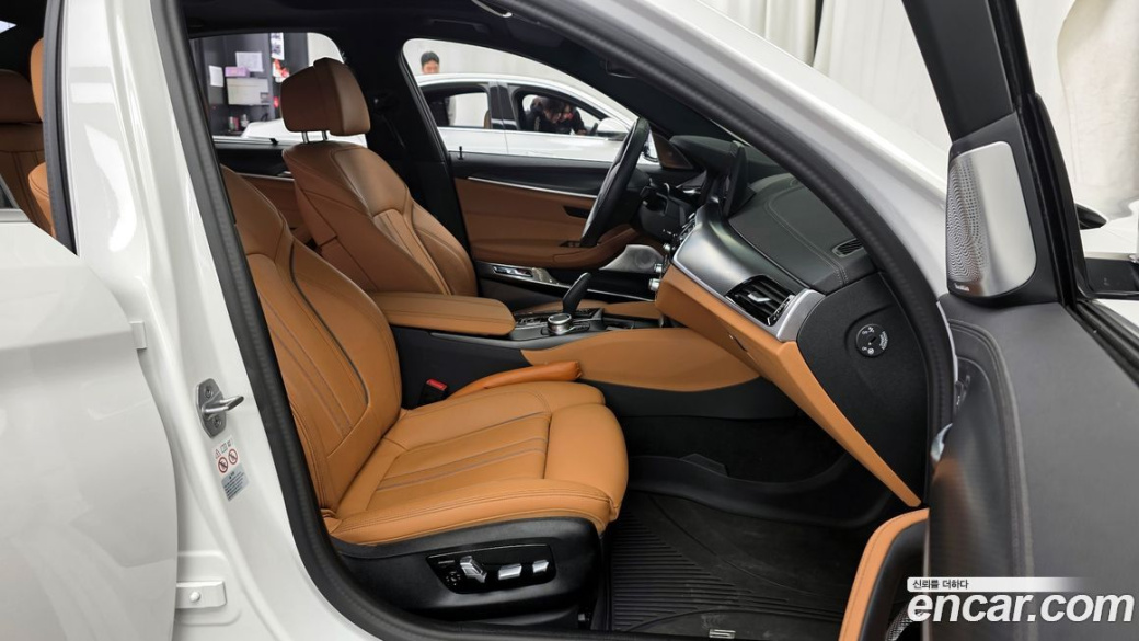 BMW 5-Series 520i M Sport, 2023