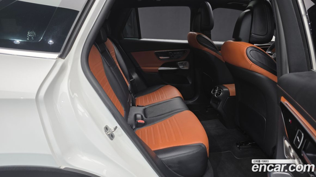 Mercedes-Benz GLC-Class GLC300 4MATIC AMG Line, 2024