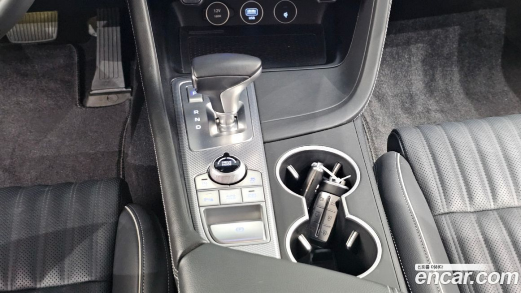 Genesis G70 Gasoline 2.0T 2WD, 2023