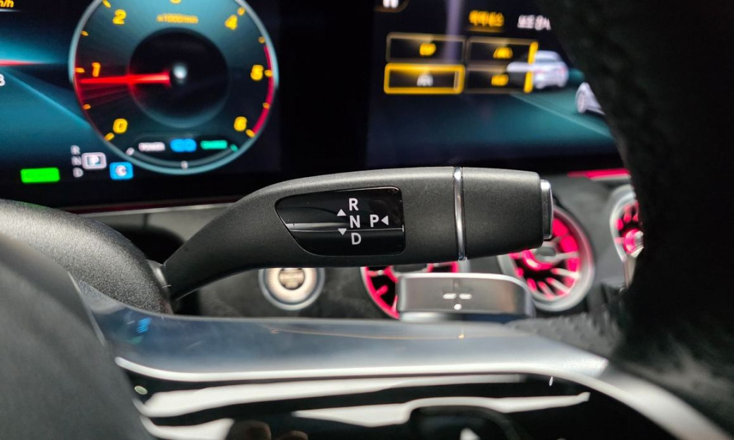 Mercedes-Benz E-Class E220d 4MATIC AMG Line, 2023