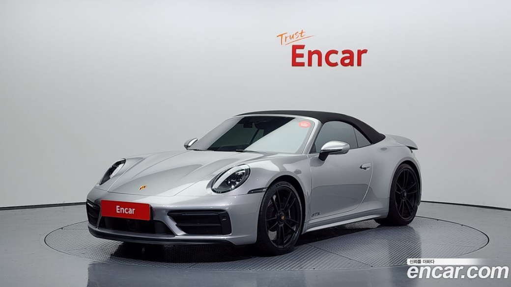 Porsche 911 Carrera 4 GTS Cabriolet, 2022