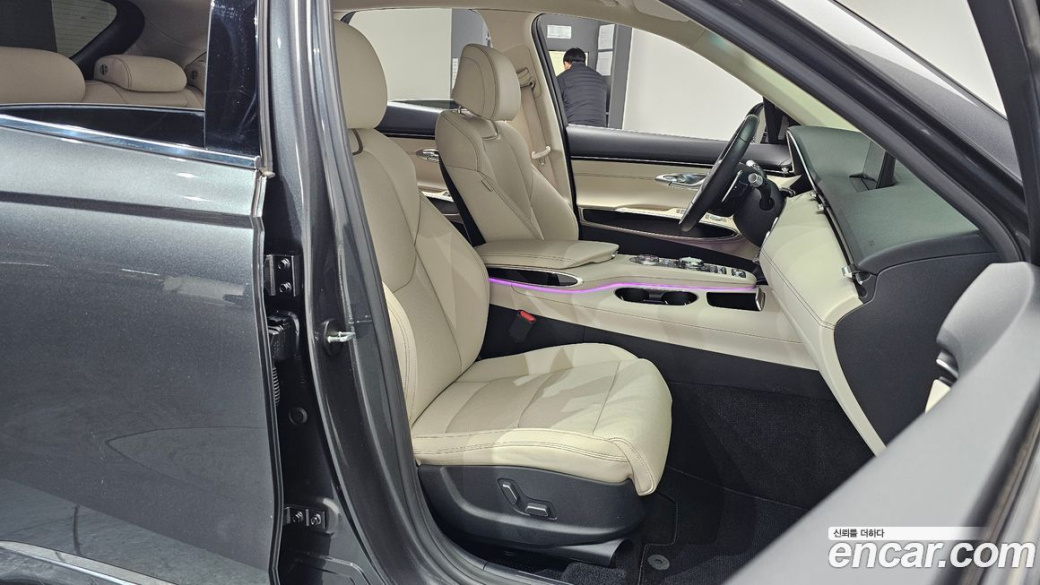 Genesis GV70 2.5T Gasoline 2WD, 2021