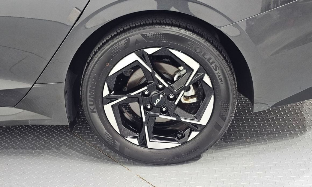 Kia K5 2.0, 2024