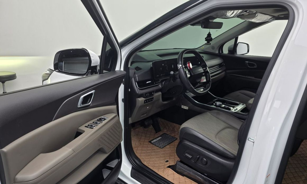 Kia Carnival 9-Seater Noblesse, 2025