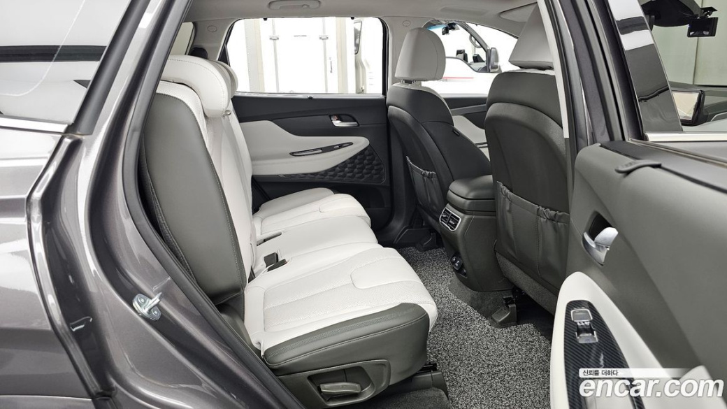 Hyundai Santafe Gasoline 2.5T 4WD, 2023