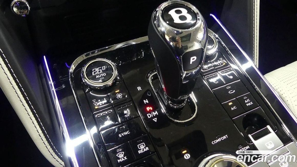 Bentley Flying Spur 4.0 Azure, 2023