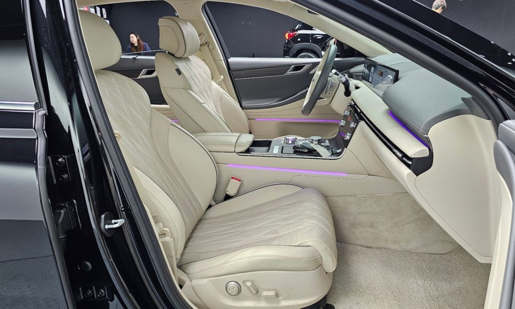 Genesis G80 Gasoline 2.5 Turbo AWD, 2025