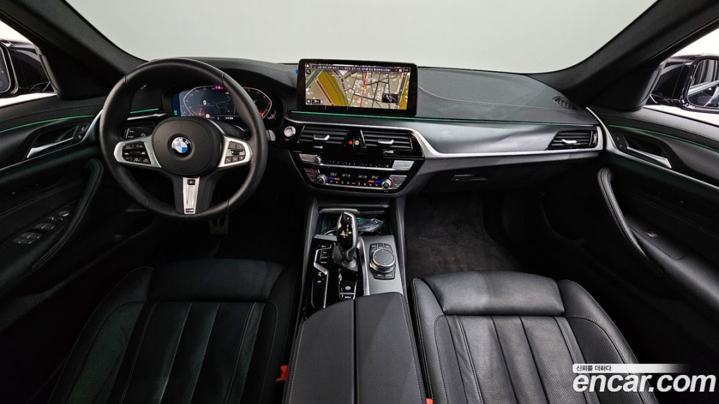 BMW 5-Series 520i M Sport, 2023