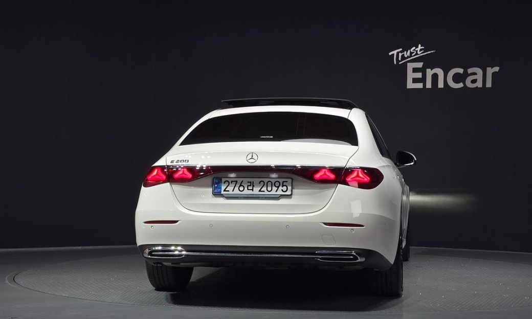 Mercedes-Benz E-Class E200 Avantgarde, 2025