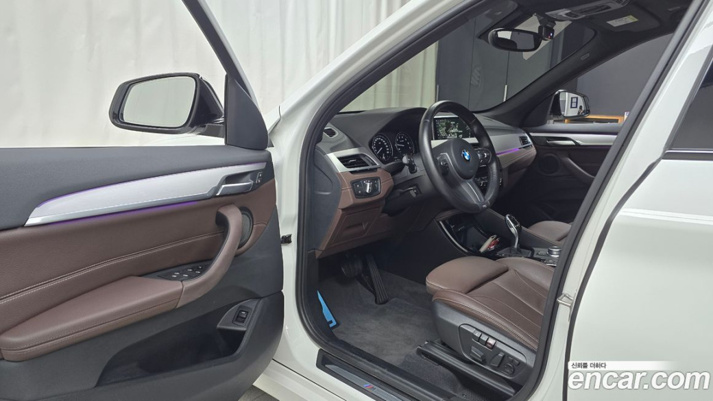 BMW X1 xDrive 20i M Sport, 2022
