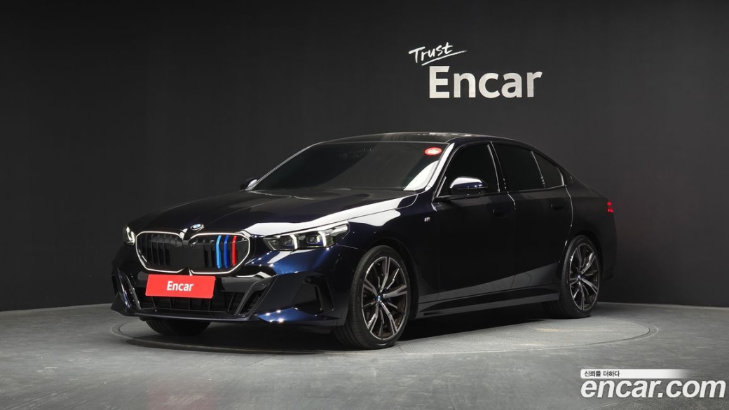 BMW 5-Series 530i xDrive M Sport, 2025