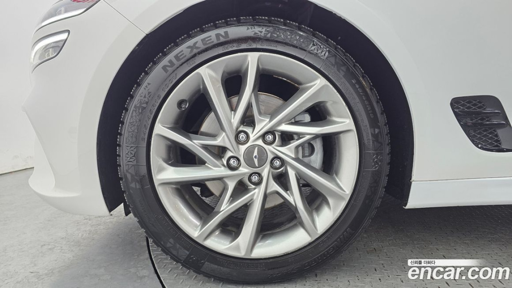Genesis G70 Gasoline 2.0T 2WD, 2023