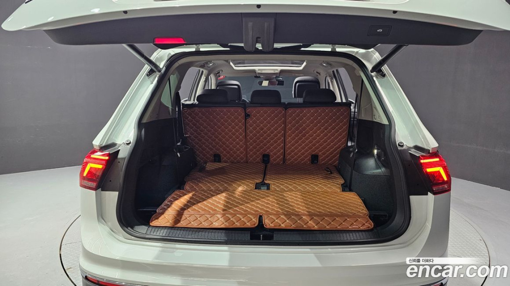 Volkswagen Tiguan 2.0 TSI Prestige, 2023