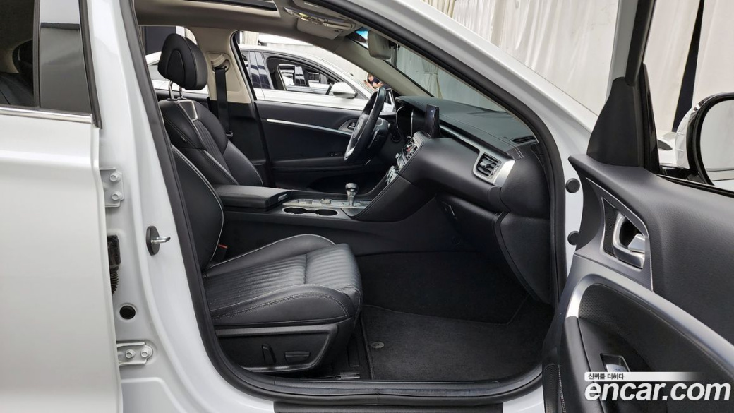 Genesis G70 Gasoline 2.0T 2WD, 2023
